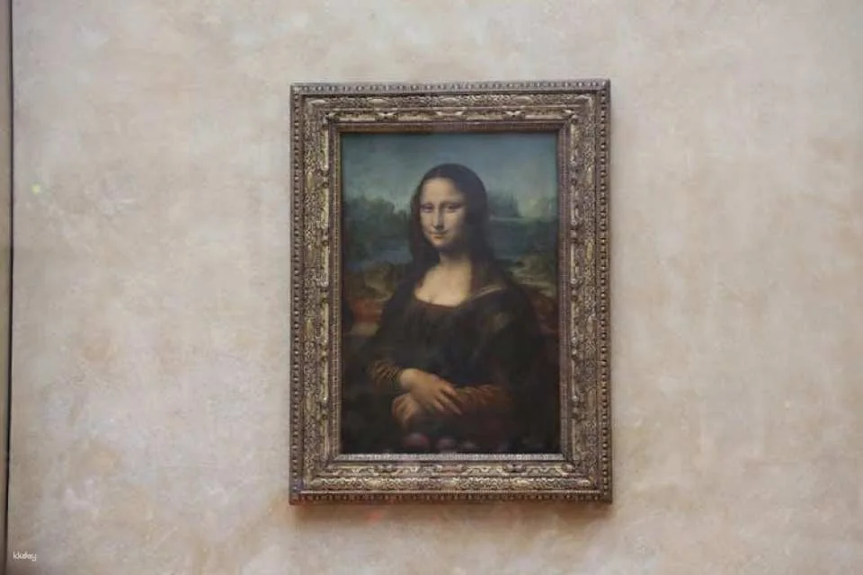 Semi-private Louvre tour with Mona Lisa and Royal Palace
