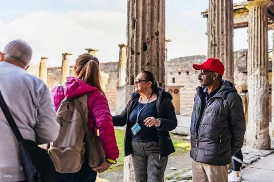 Sorrento and Pompeii day tour from Naples with Positano panorama