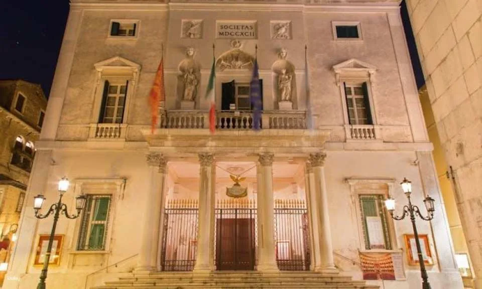 Tickets for La Fenice Theatre with audio guide