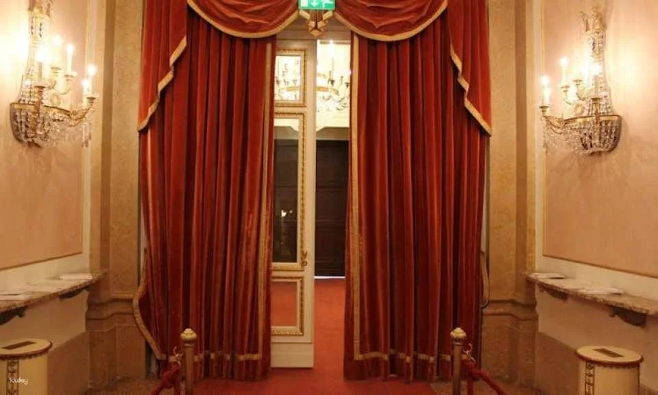 Tickets for La Fenice Theatre with audio guide