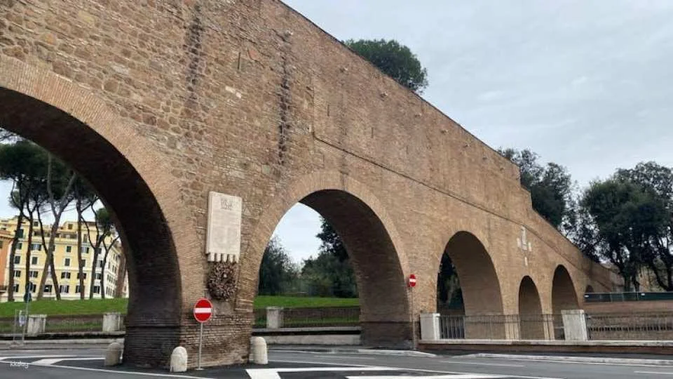 Passetto, Castel Sant'Angelo, Vatican and Sistine Chapel access