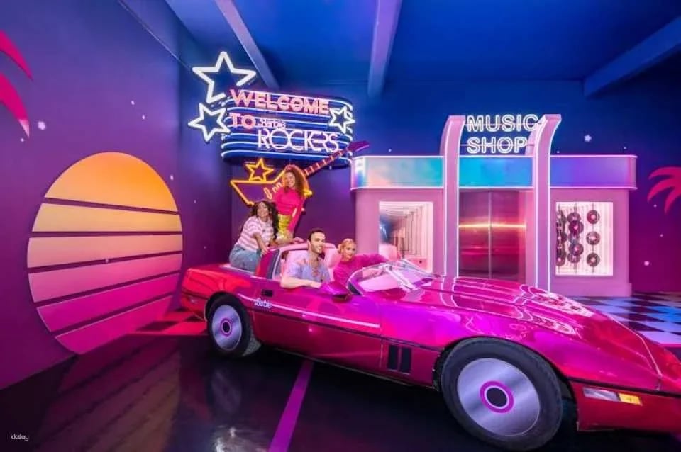 Barbie, the dream experience in Amsterdam