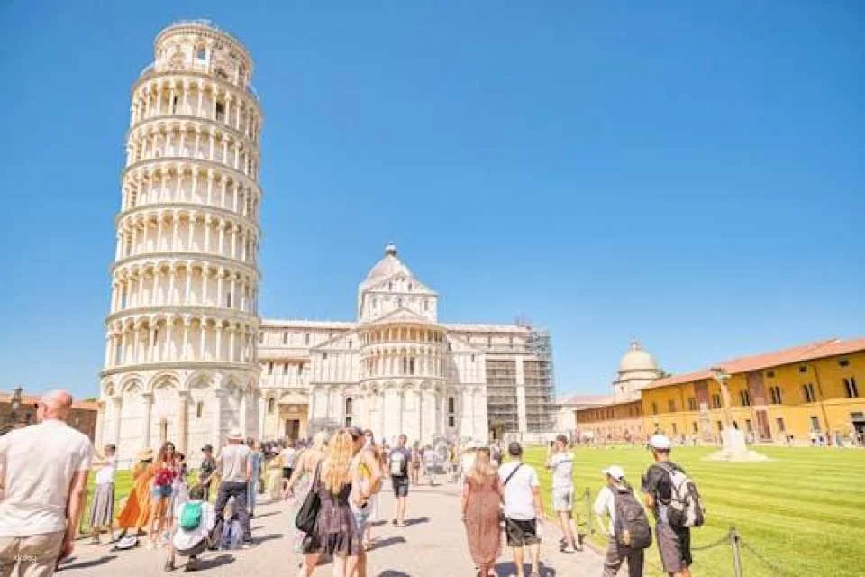 Pisa guided tour with optional Leaning Tower from Florence
