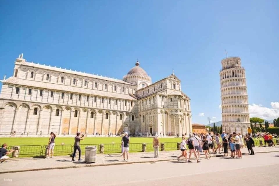 Pisa guided tour with optional Leaning Tower from Florence