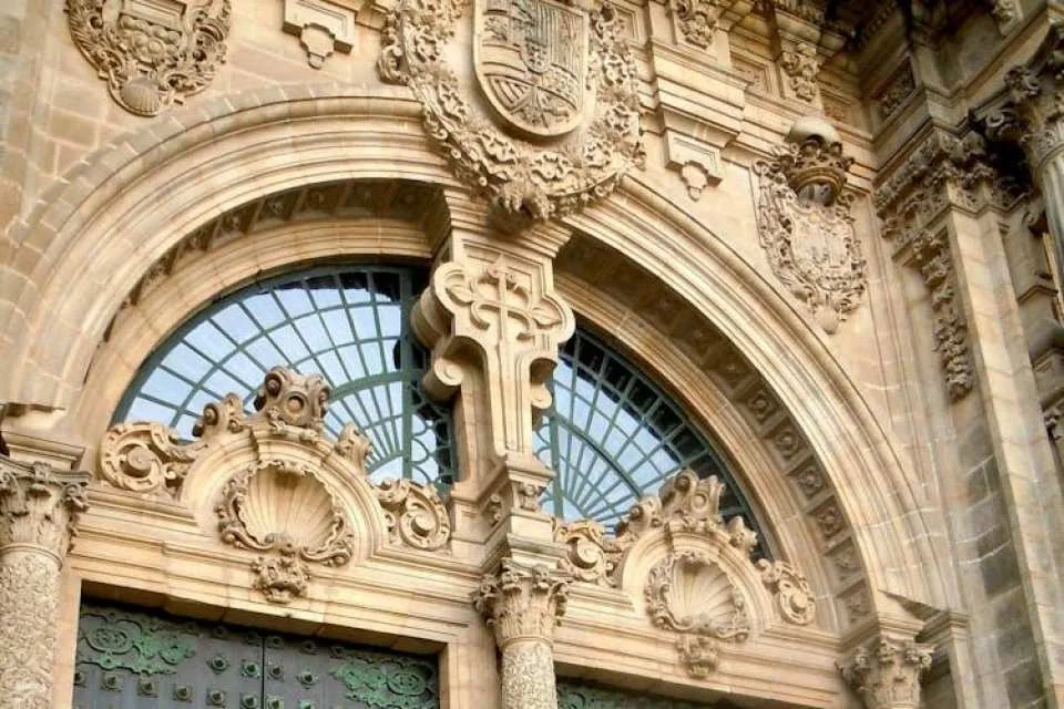 Santiago de Compostela guided tour from Porto