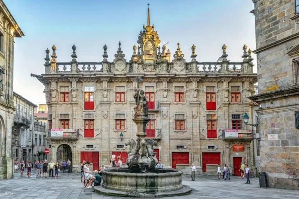 Santiago de Compostela guided tour from Porto