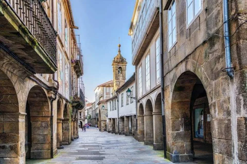 Santiago de Compostela guided tour from Porto