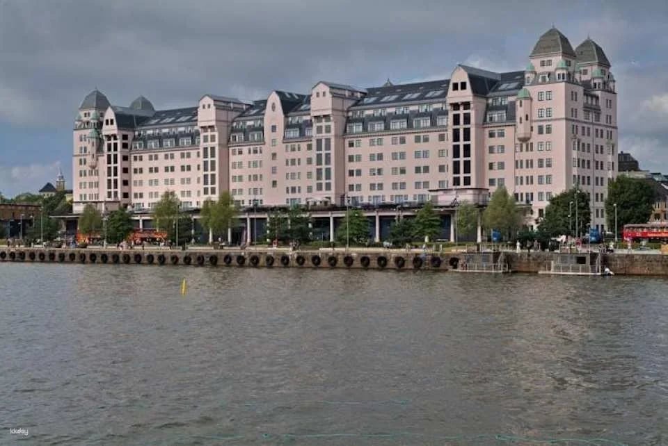 Wellness and fjord life guided walking tour of Oslo