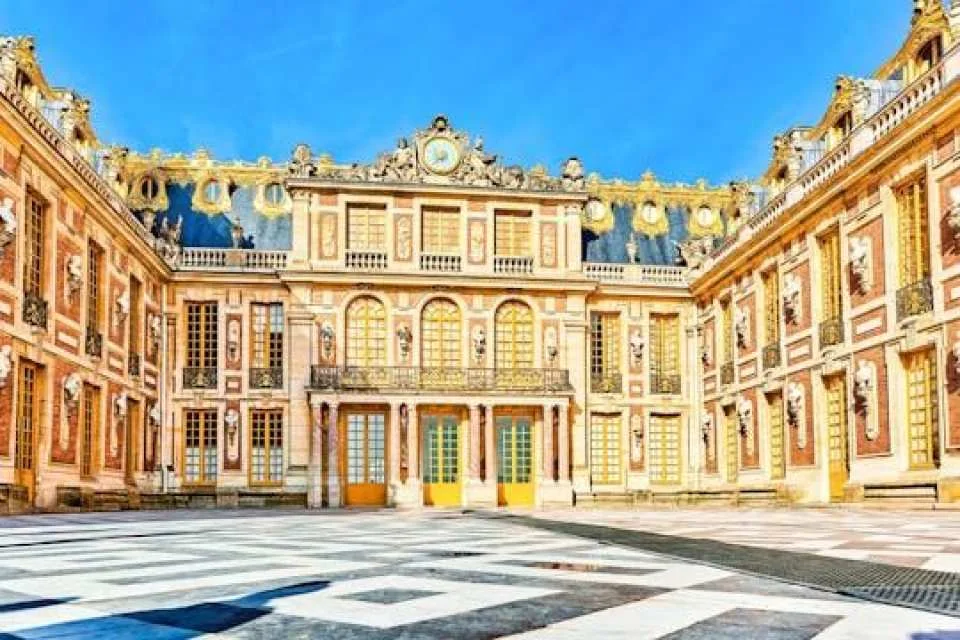 Palace of Versailles reserved entry with audio guide app (612941)
