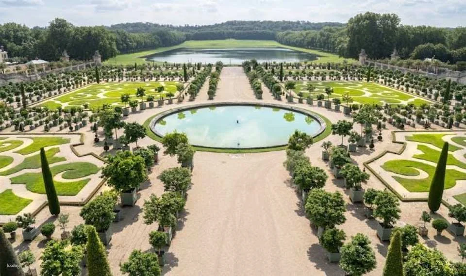 Palace of Versailles reserved entry with audio guide app