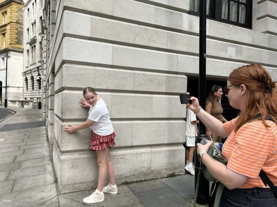 J.K. Rowling and wizard 3-hour guided walking tour of London