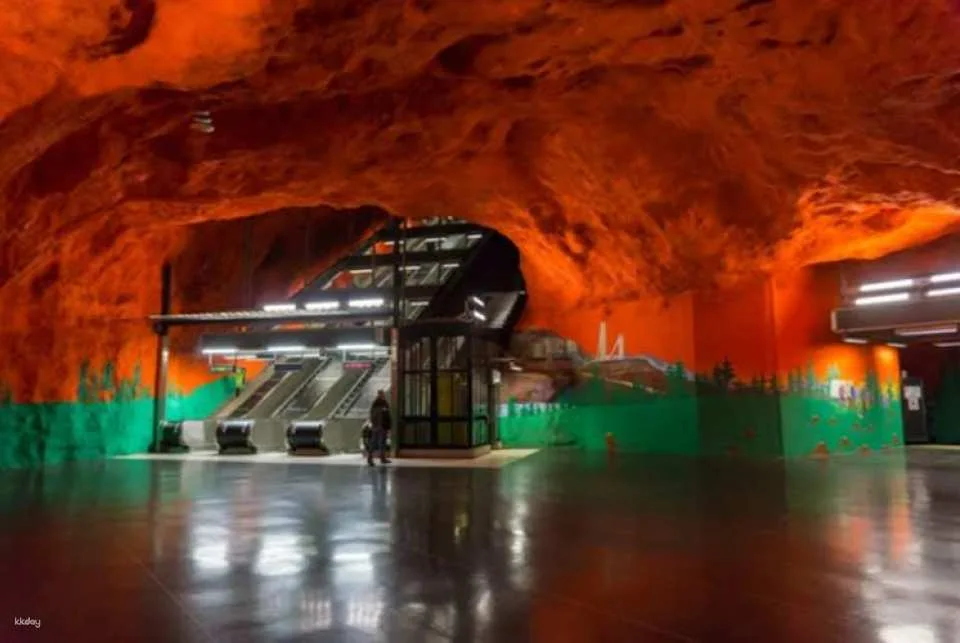 Stockholm subway system art and photo gallery tour