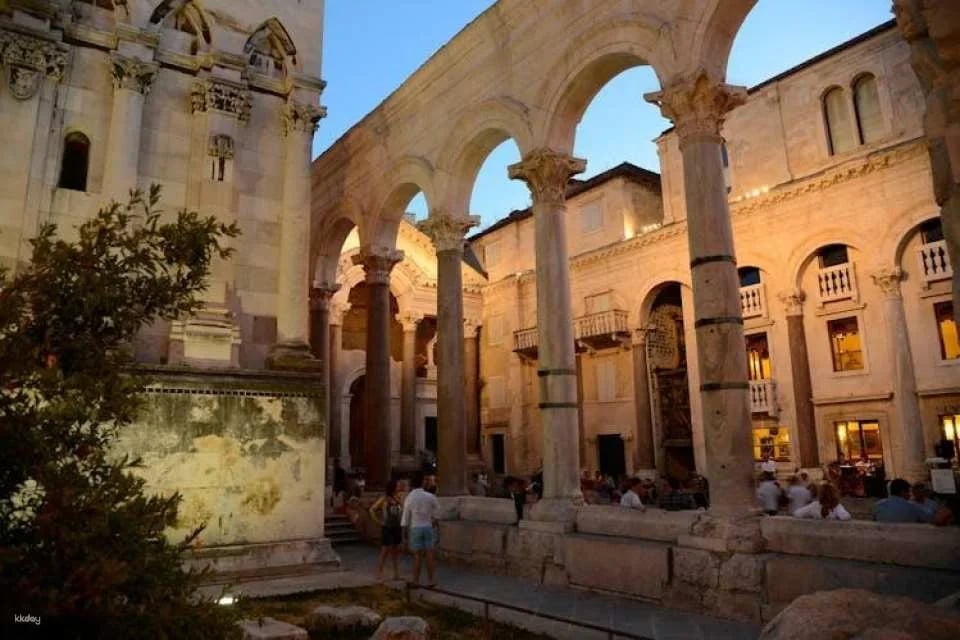 Split old city and Diocletian's Palace private evening tour