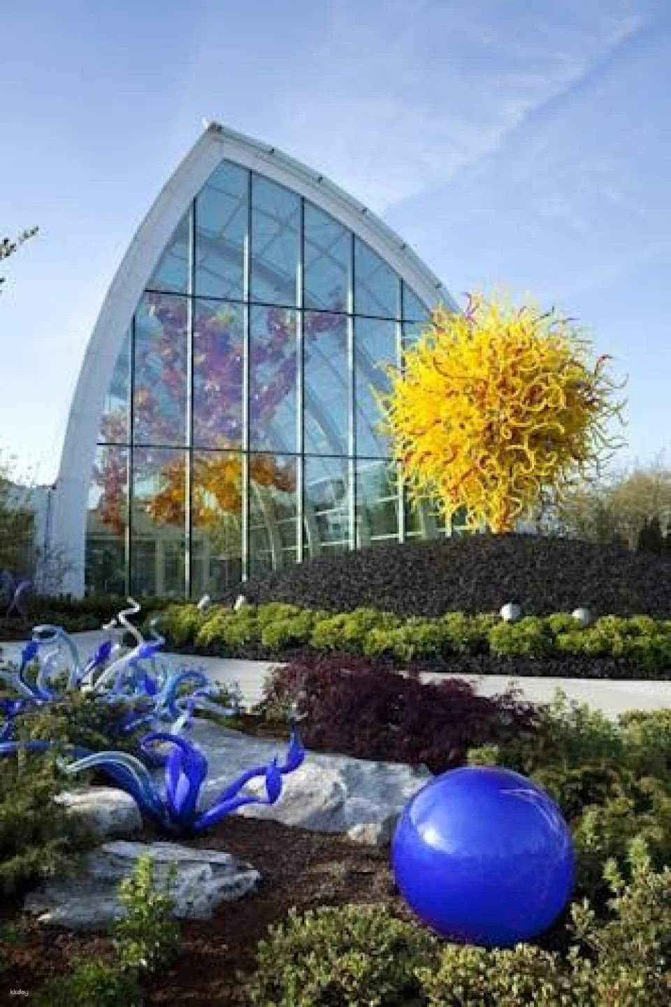 Seattle Space Needle plus Chihuly Garden and Glass combo ticket