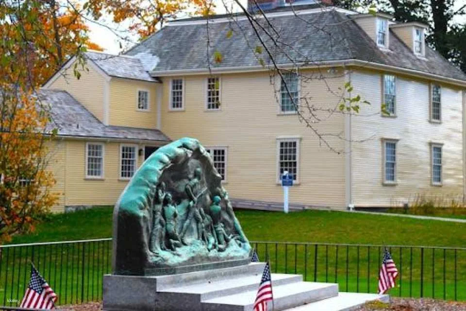 Lexington and Concord American Revolution Tour from Boston