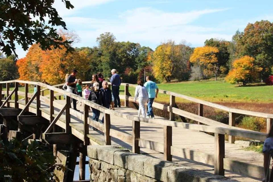 Lexington and Concord American Revolution Tour from Boston
