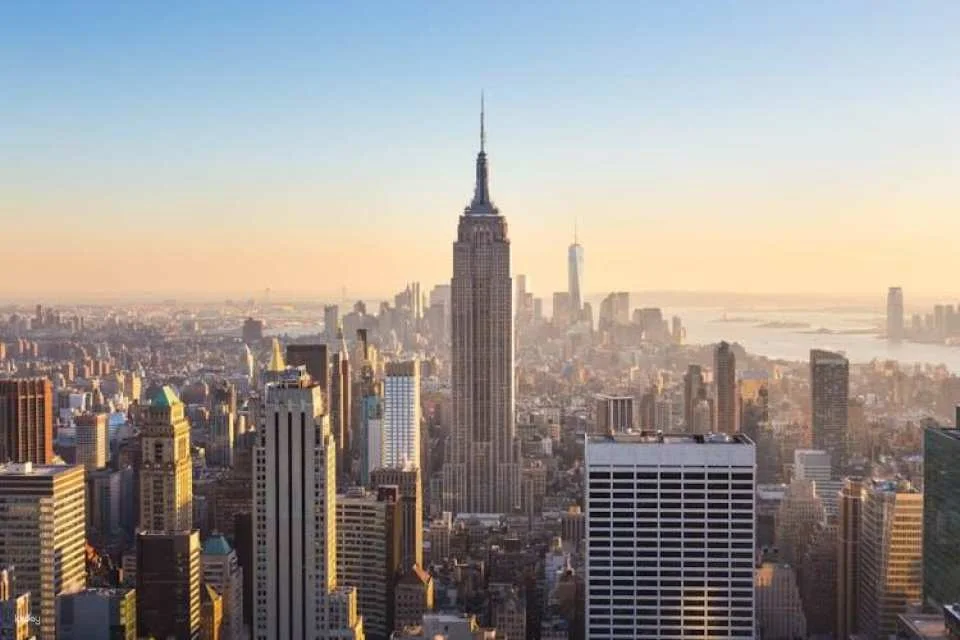 New York City highlights self-guided driving audio tour