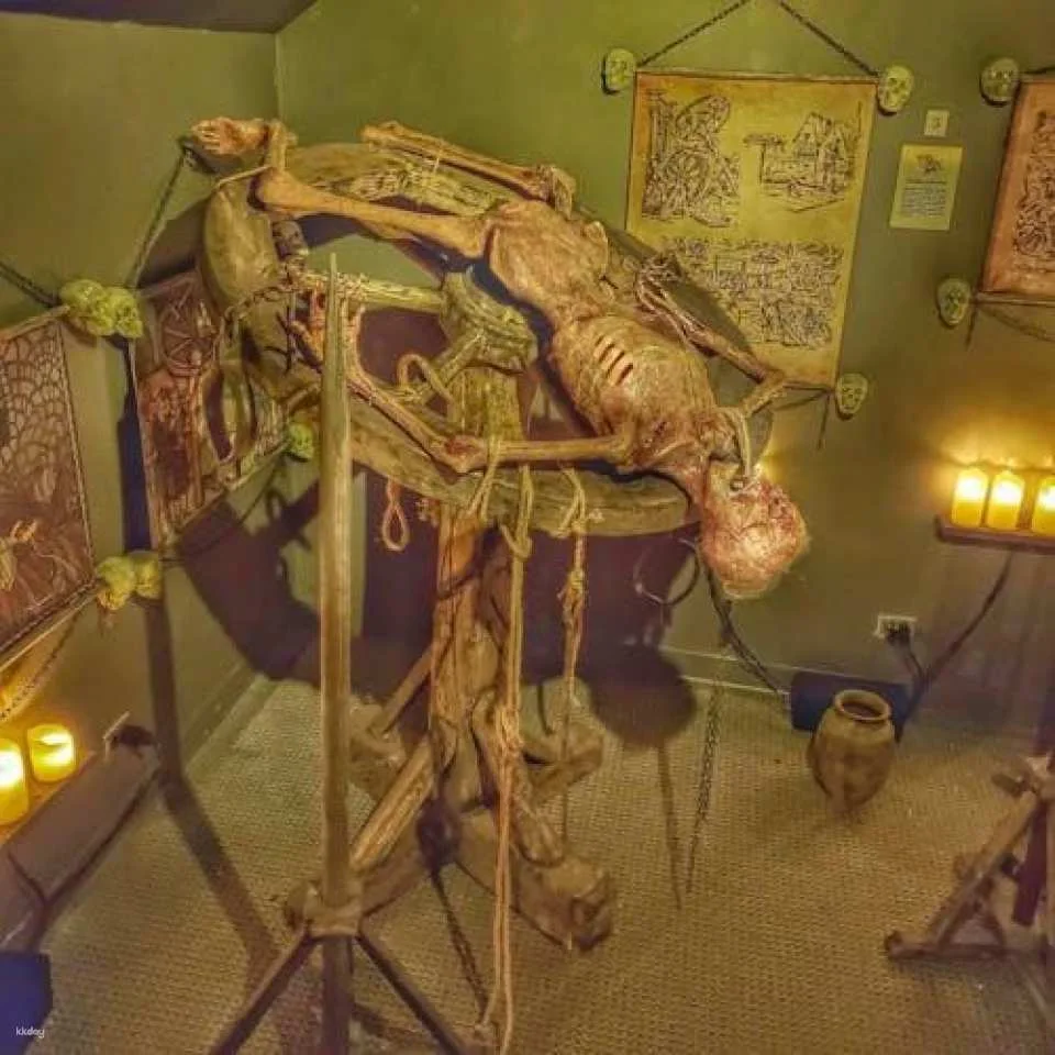 Chicago Medieval Torture Museum with audio guide and ghost hunting experience