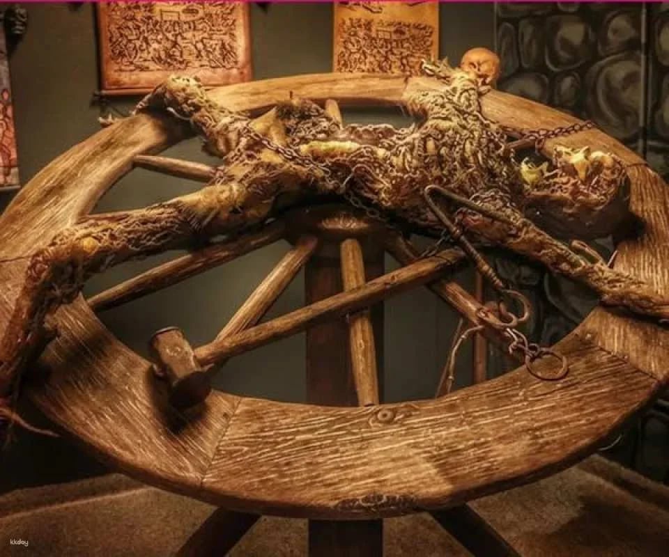 Chicago Medieval Torture Museum with audio guide and ghost hunting experience