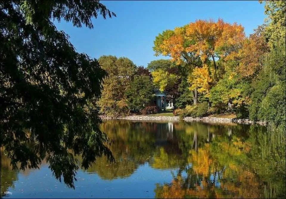 Chicago Graceland Cemetery self-guided audio tour