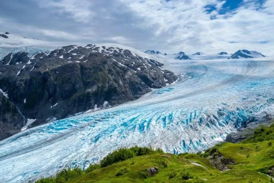 Self-guided driving audio tour from Anchorage to Seward