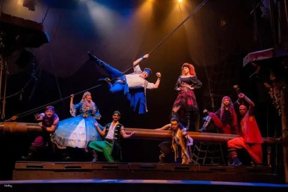 Pirates dinner adventure show in Orlando deluxe package