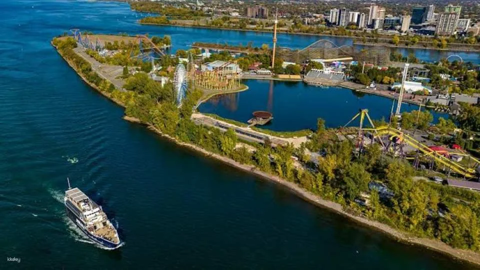 St Lawrence River cruise and Port of Montréal Tower entry ticket