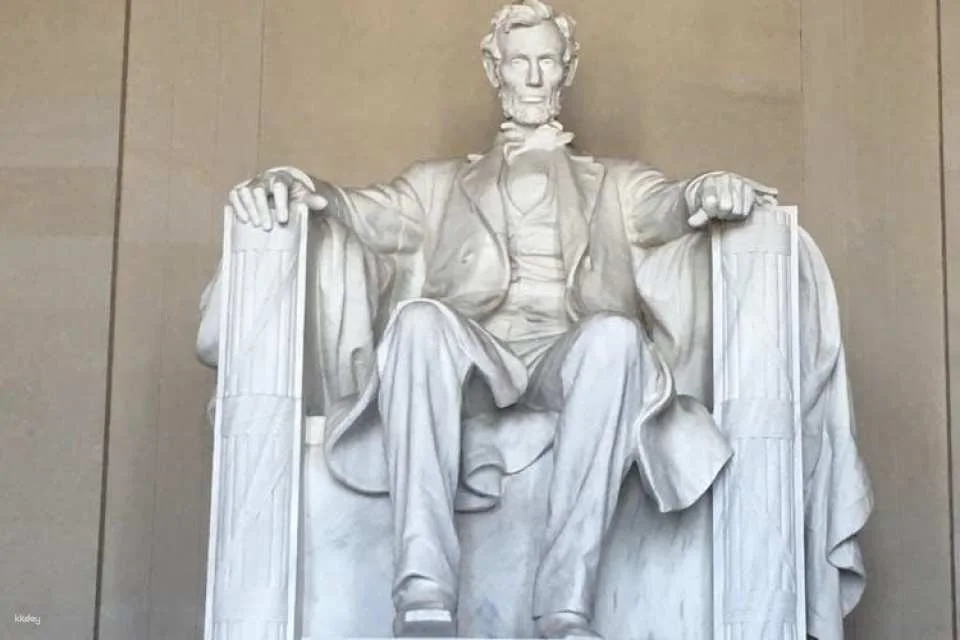 DC Memorials guided walking tour
