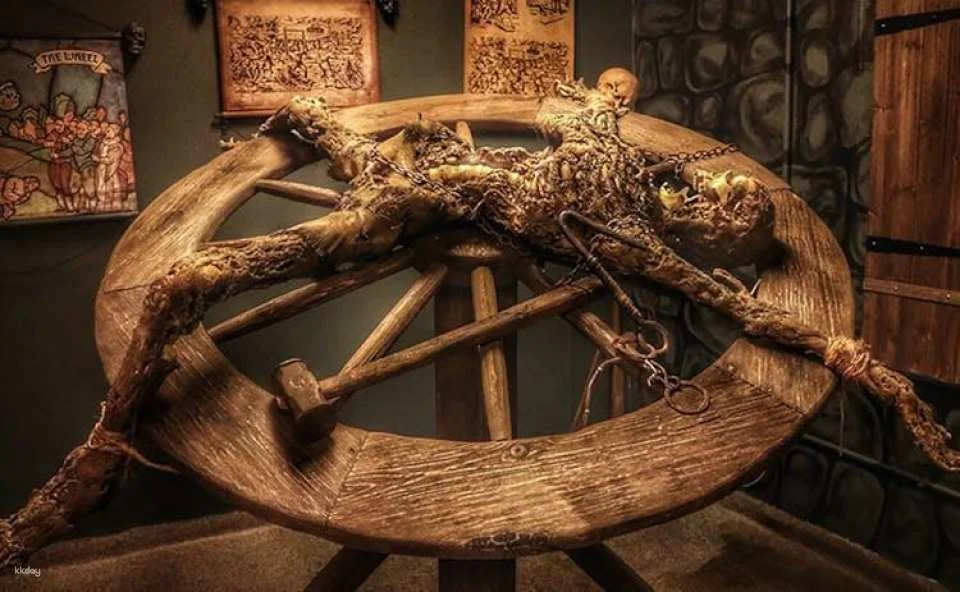 LA Medieval Torture Museum and ghost hunting experience
