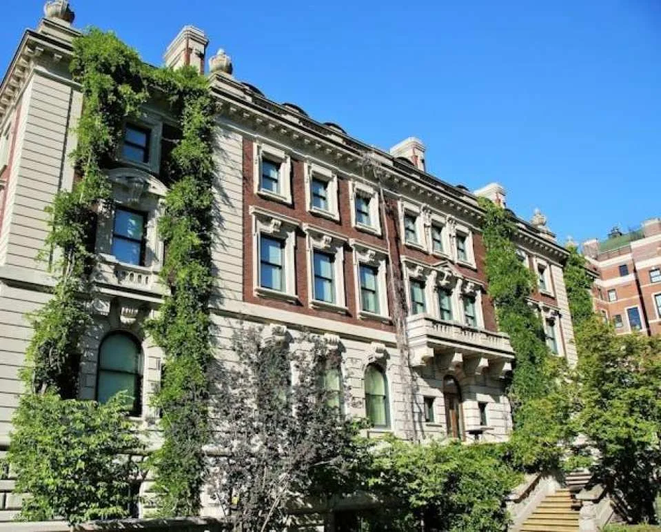 Guggenheim Museum and Carnegie Hill tickets and audio tour