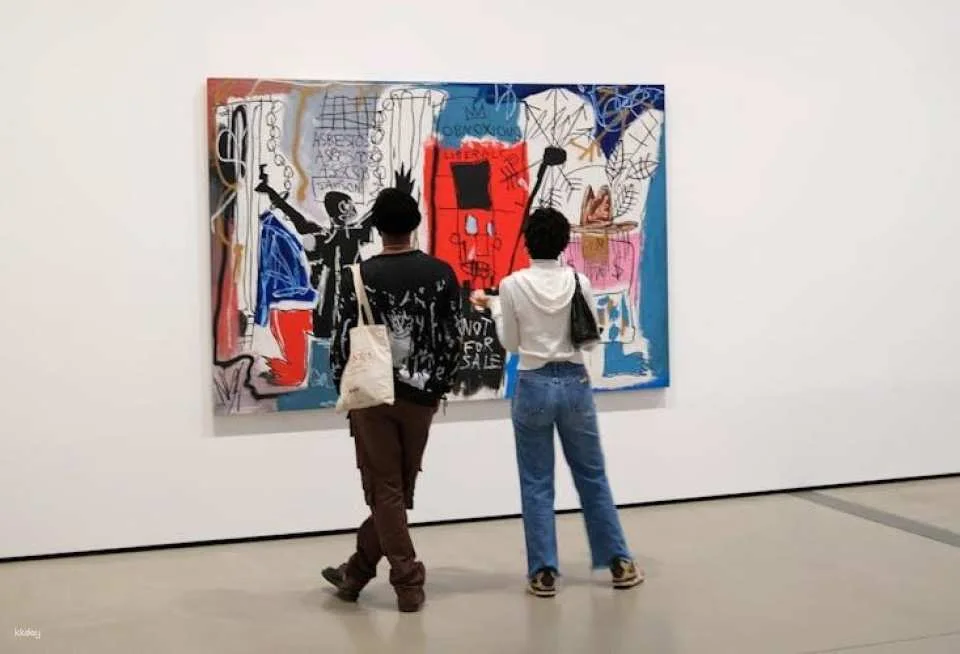 Broad Museum and Downtown Los Angeles self-guided audio tour