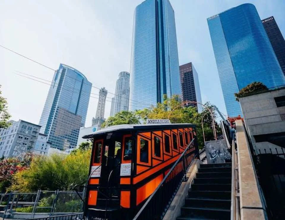 Broad Museum and Downtown Los Angeles self-guided audio tour