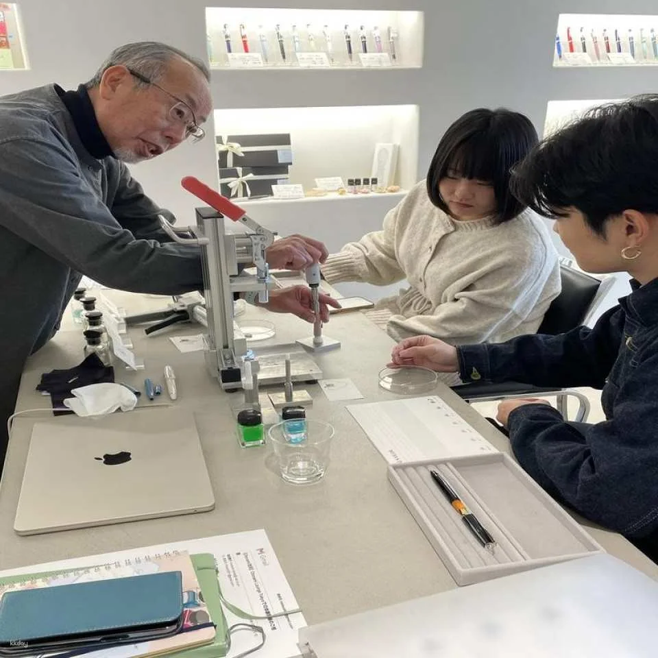 Tokyo Shibuya STYLE OF LAB | DIY Fountain Pen & Custom Ink Experience