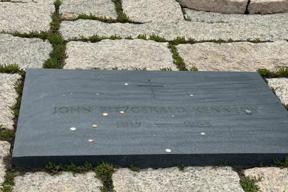 Arlington Cemetery guided tour with changing of the guard