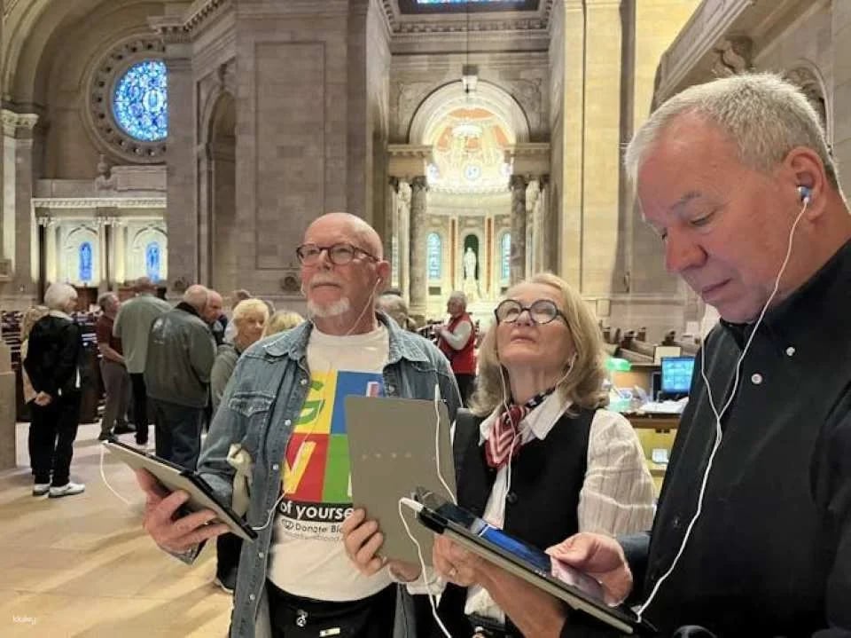 Saint Paul's Cathedral official multilingual audio tour