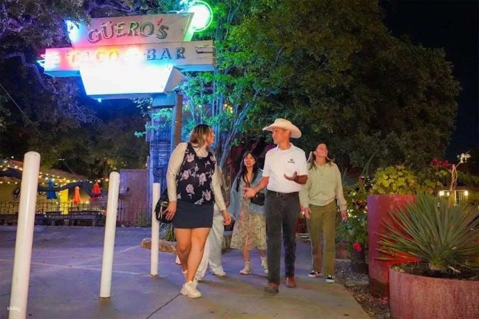 Austin highlights tour with State Capitol and Mount Bonnell
