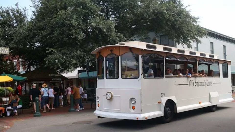 Old Savannah Historic Overview Tour by Open-Air Trolley