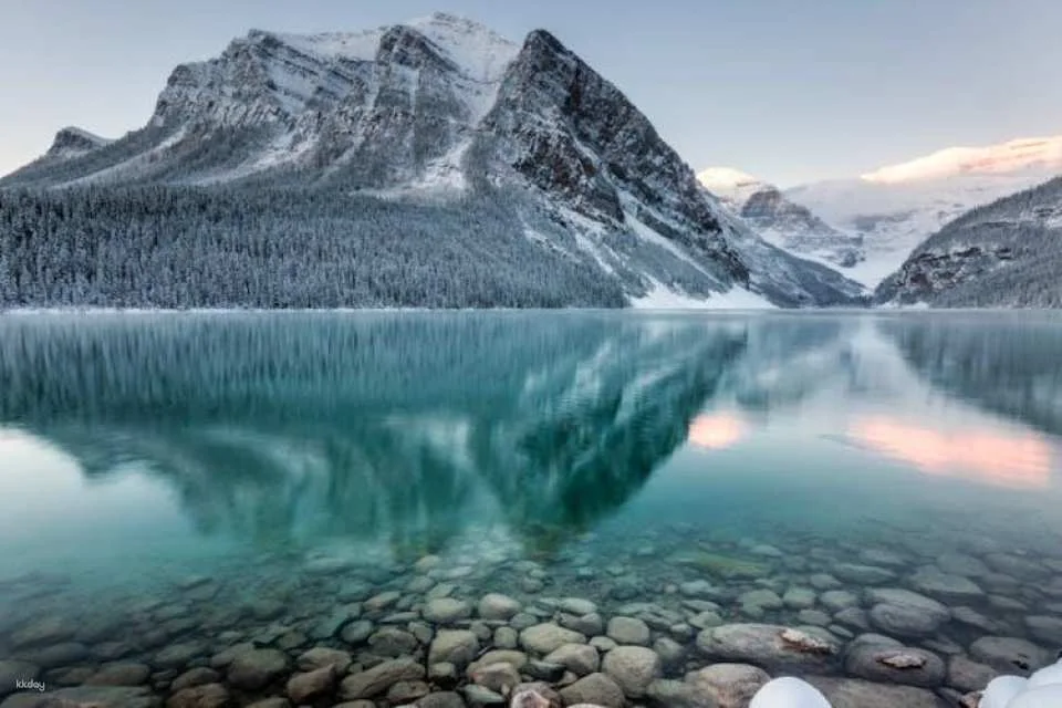 Banff National Park with 7 iconic stops and Lake Minnewanka