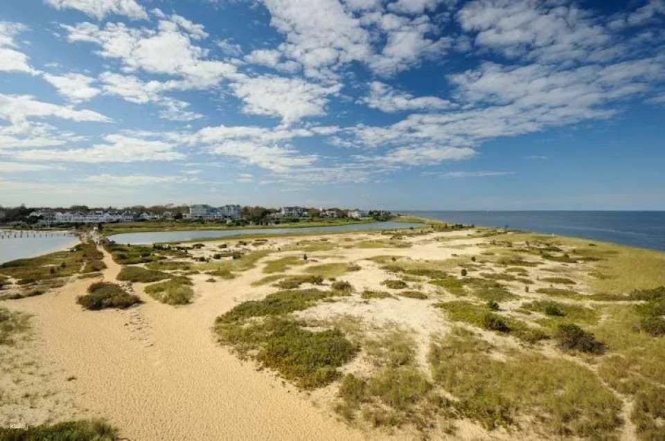 Martha's Vineyard self-driving audio tour