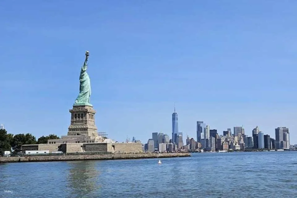 Statue of Liberty express ferry ticket and optional guided tour