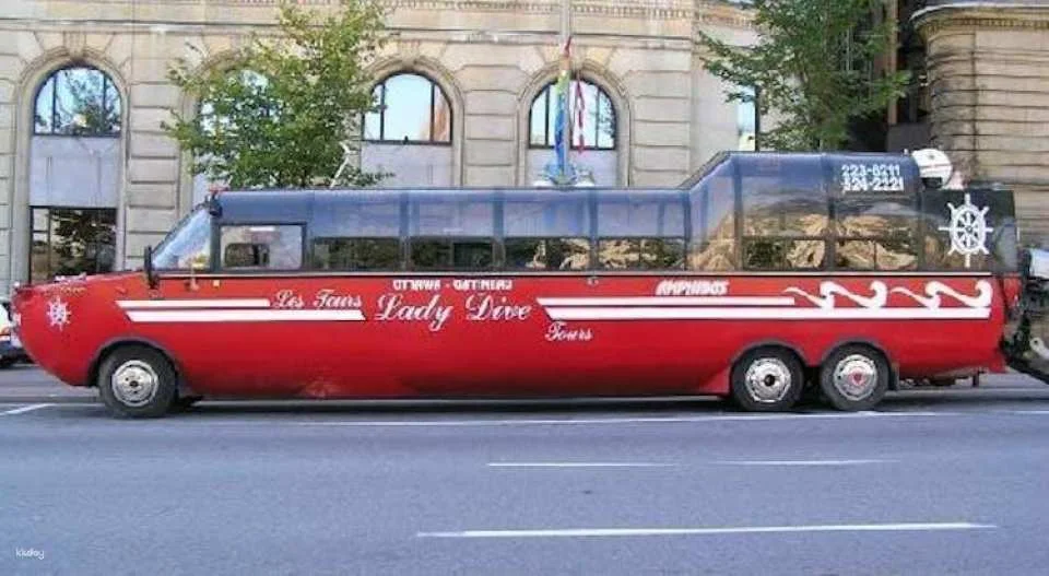 1-hour Amphibus guided tour in Ottawa