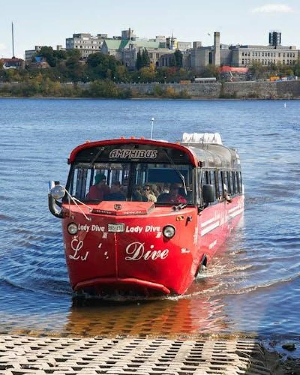1-hour Amphibus guided tour in Ottawa