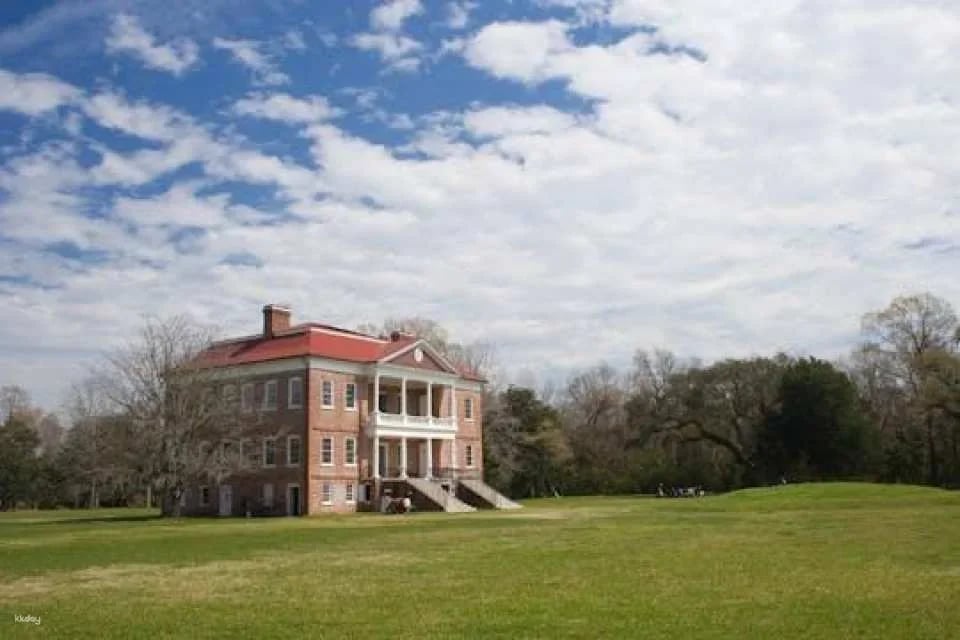 Self-guided driving audio tour from Savannah to Charleston