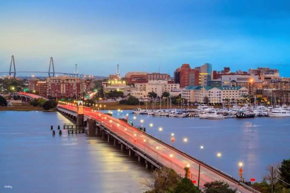 Self-guided driving audio tour from Savannah to Charleston