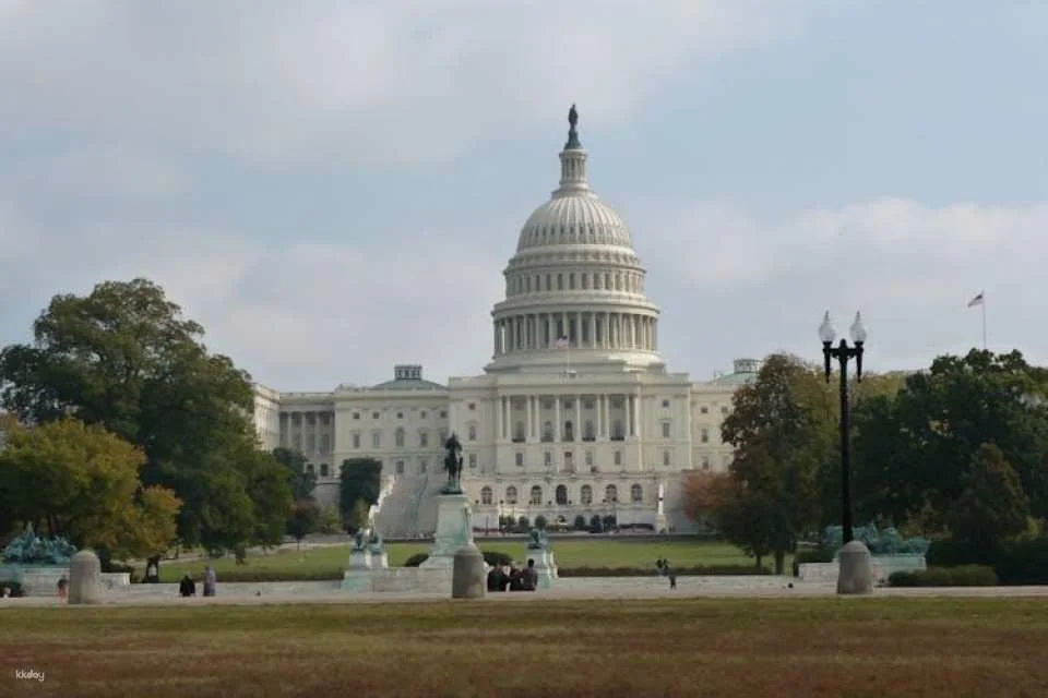 Washington Monument skip-the-line tickets and guidebook