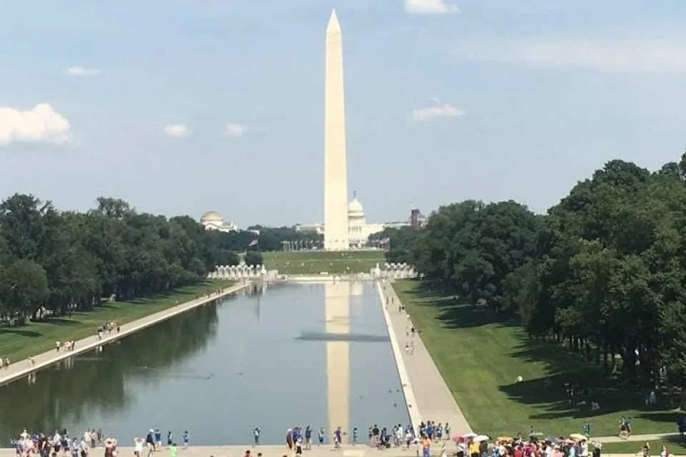 Washington Monument skip-the-line tickets and guidebook