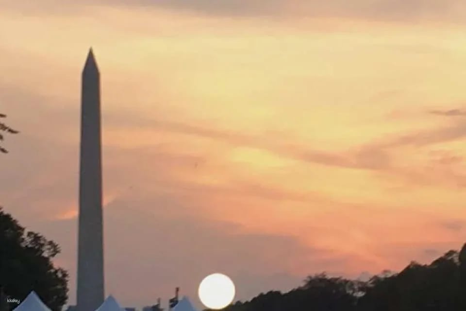 Washington Monument skip-the-line tickets and guidebook