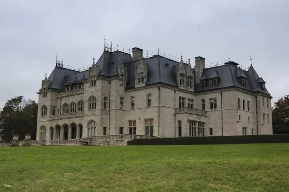 Ultimate Newport Self-Guided Bundle Tour