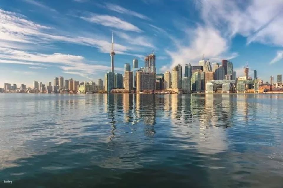 Downtown Toronto Highlight Walking Tour with Optional Harbour Cruise