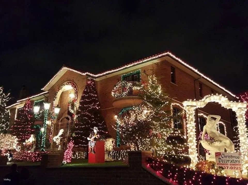 Christmas lights tour in Dyker Heights, Brooklyn